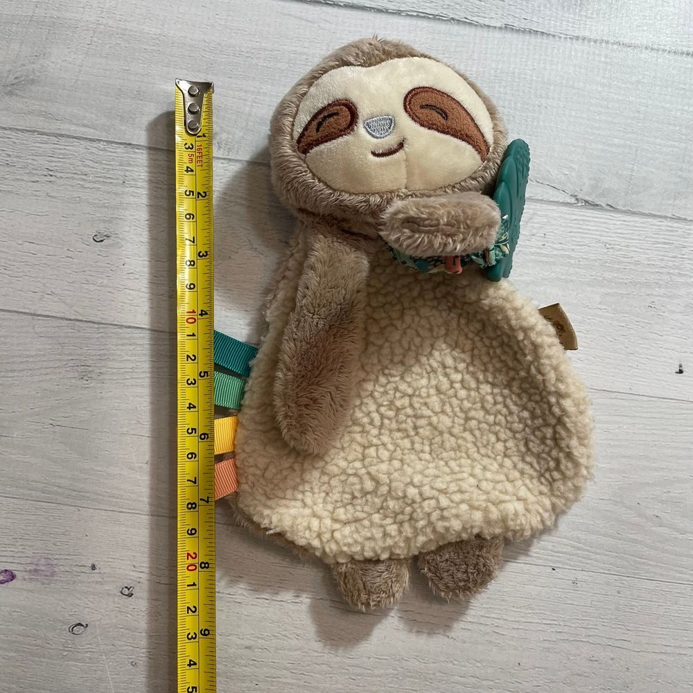 Itzy Ritzy‎ Sloth Lovey Including Teether - Picture 6 of 6